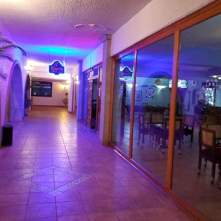 Hotel Mision Santa Maria San Quintin Екстер'єр фото
