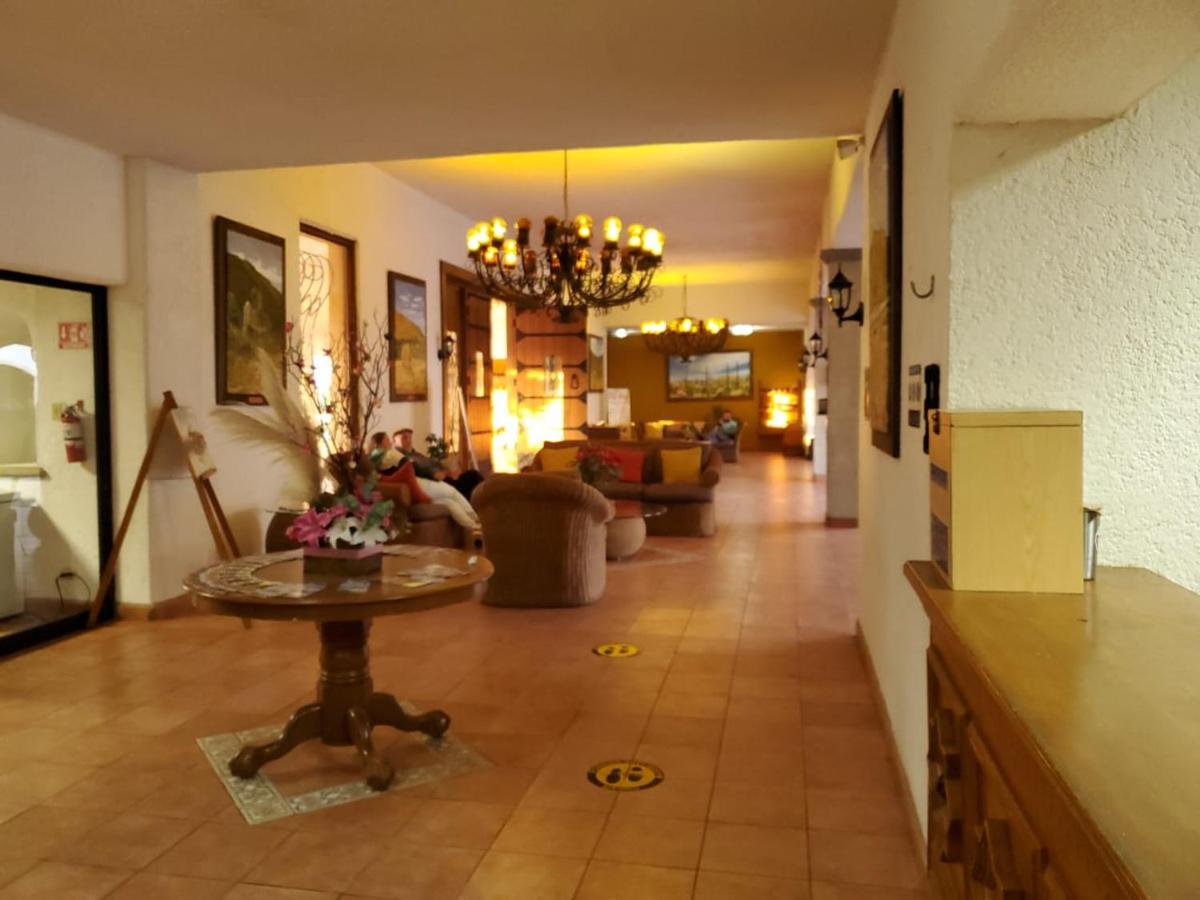 Hotel Mision Santa Maria San Quintin Екстер'єр фото